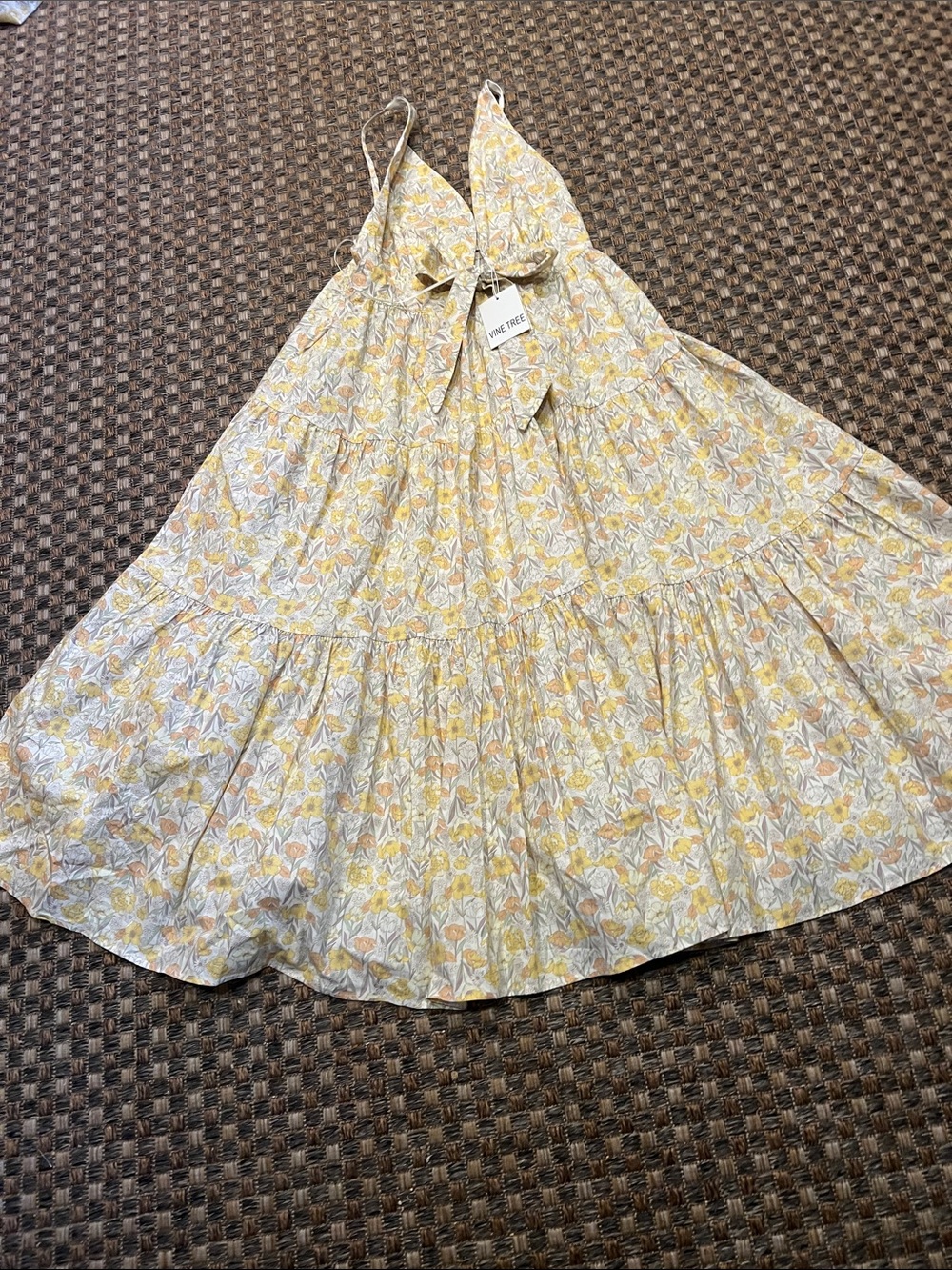 Vine tree Yellow Floral Tie-Back Tiered Dress new with tags Small med large